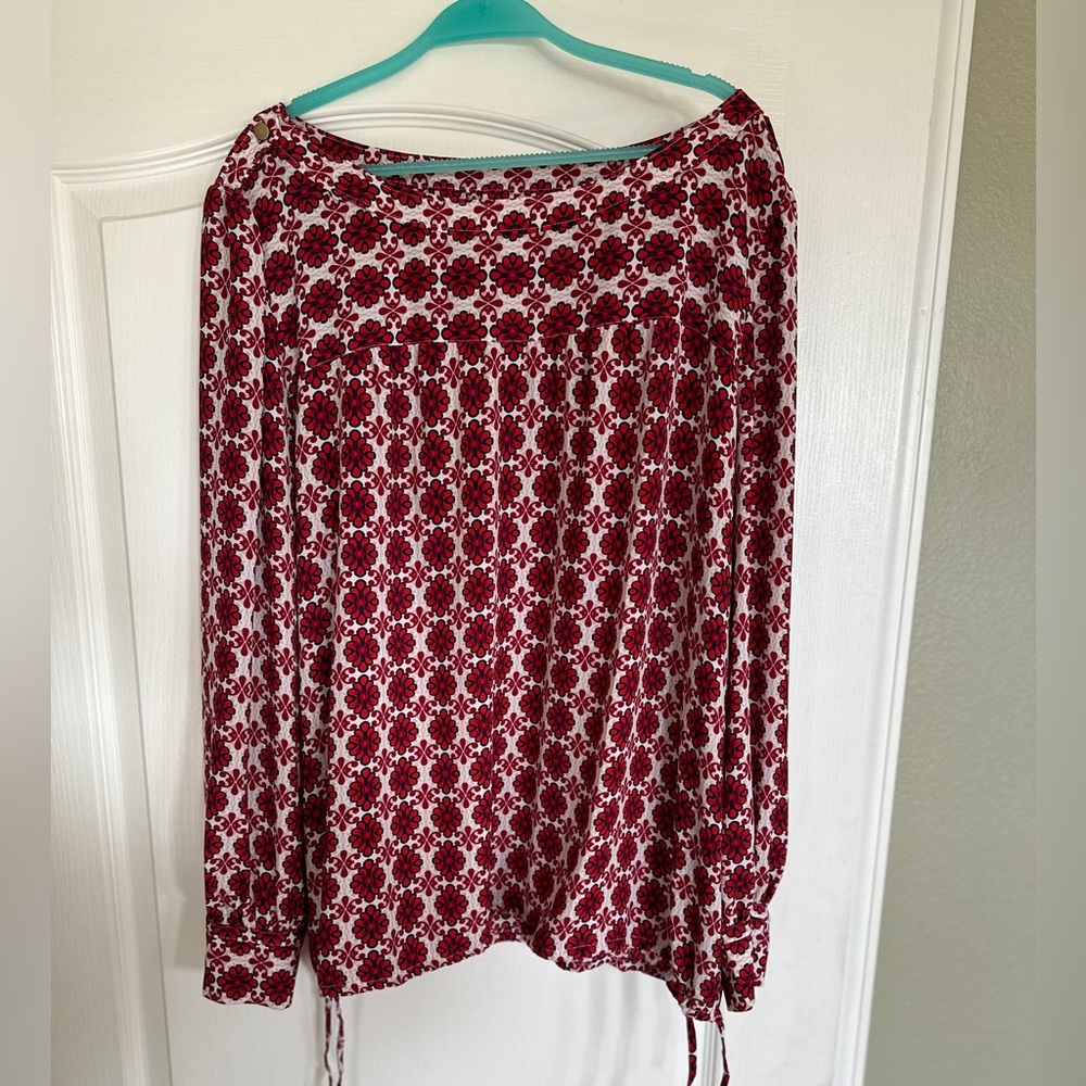 Beautiful LOFT blouse